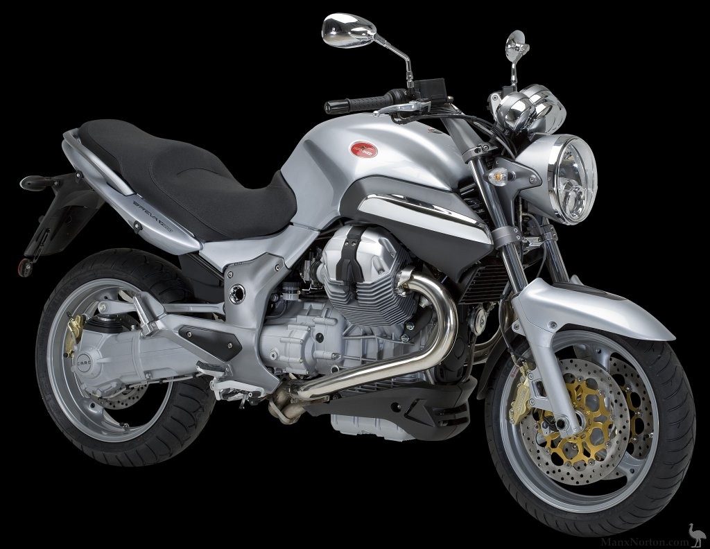 Moto-Guzzi-2010-Breva-1200-JSG-03.jpg