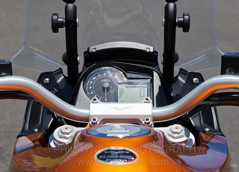 Moto-Guzzi-2012-Stelvio-082.jpg