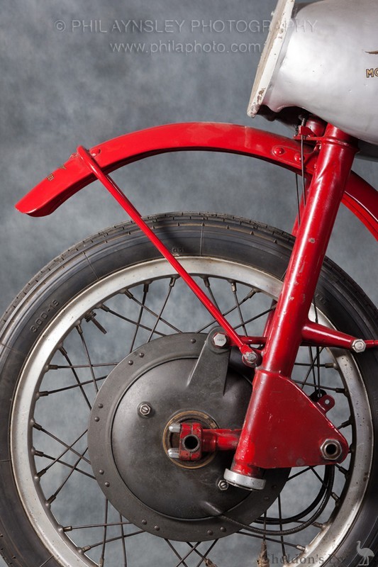 Moto-Guzzi-1951-500GP-2C-PA-08.jpg
