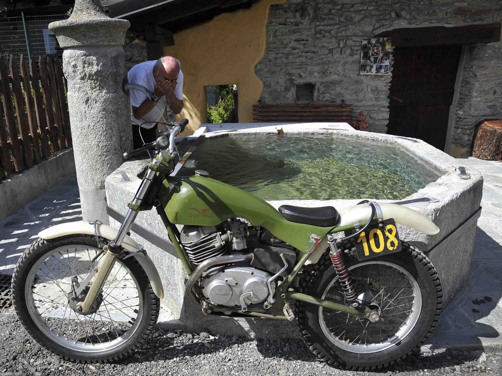 Moto-Guzzi-1978c-Bartorilla-Trials-2-J-Norek.jpg