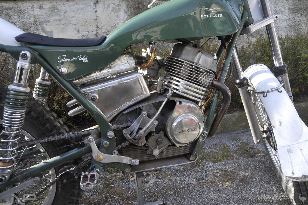 Moto-Guzzi-Stornello-Trials-250-JNP-2.jpg