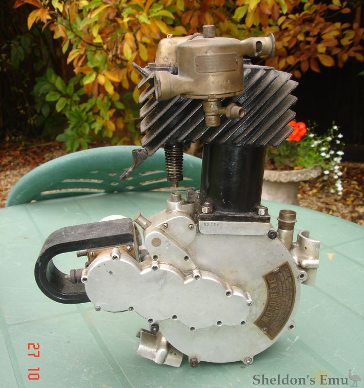 Moto-Reve-engine-03610.jpg