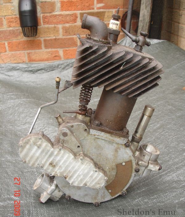 Moto-Reve-engine-03613.jpg