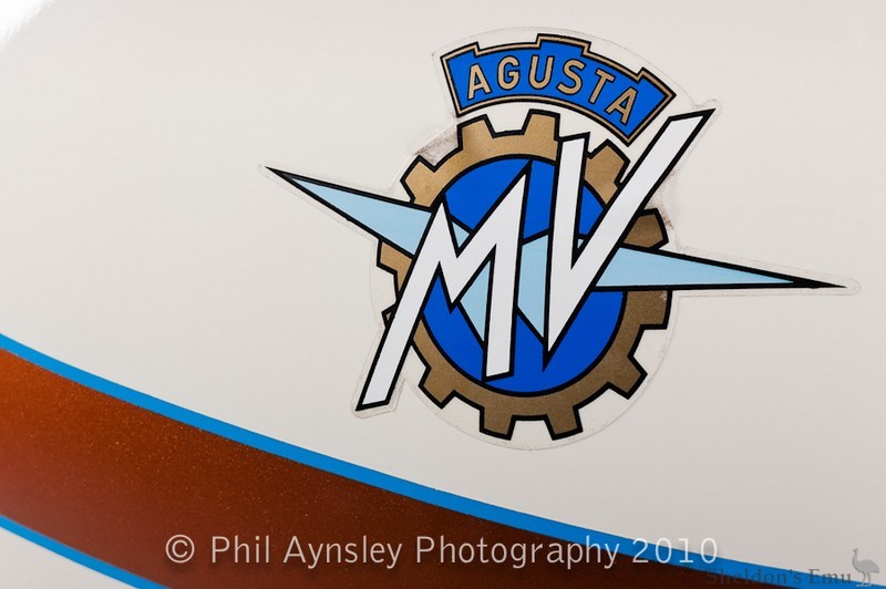 MV-Agusta-750GT-PA-006.jpg