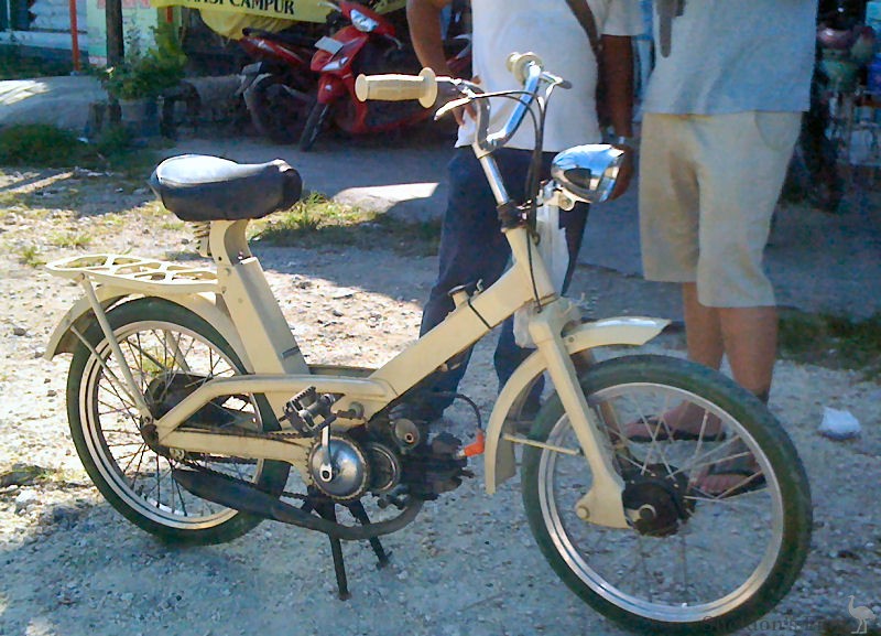 Debramatic-Moped.jpg