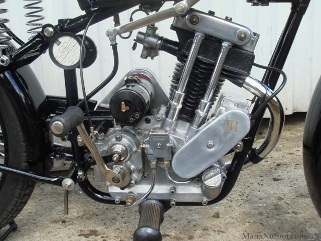 New-Imperial-1934-150cc-4275-09.jpg