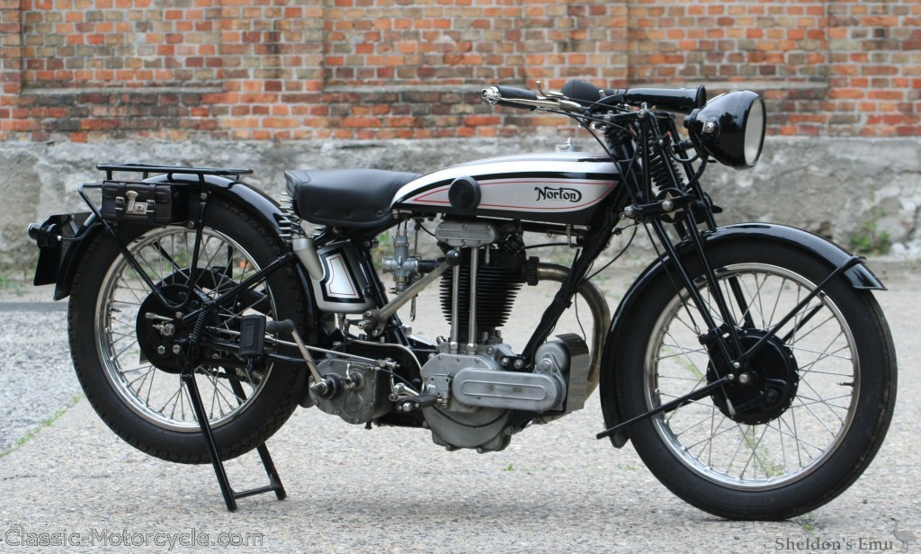 Norton-1930-Model-18-500cc-Moma-01.jpg