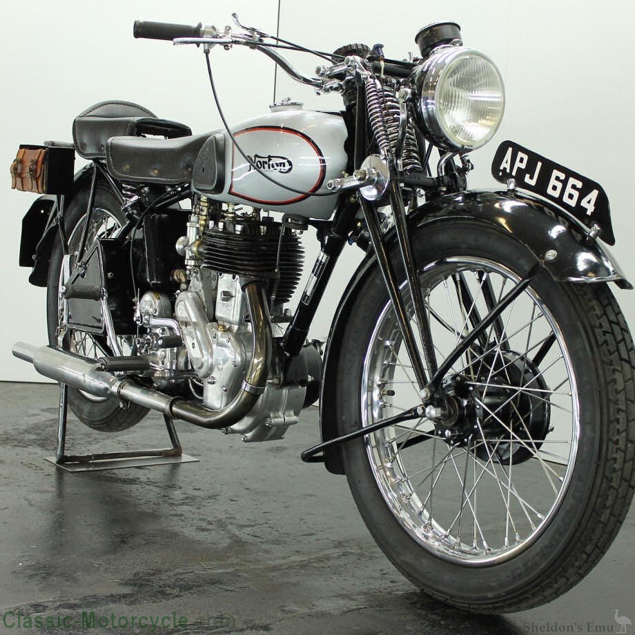 Norton-1942-16H-500cc-CMAT-2.jpg