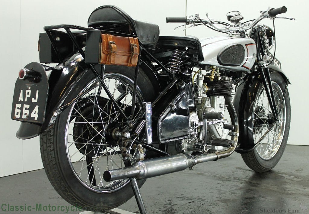 Norton-1942-16H-500cc-CMAT-3.jpg
