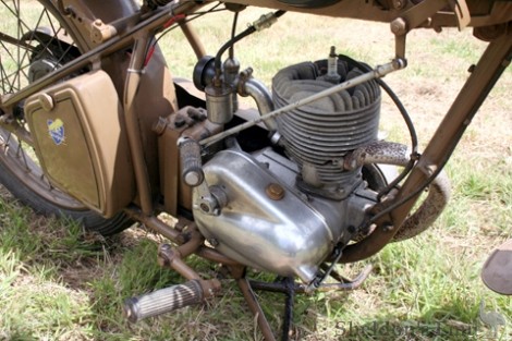 Peugeot-1947-Confort-125cc-Model-P55C--03.jpg