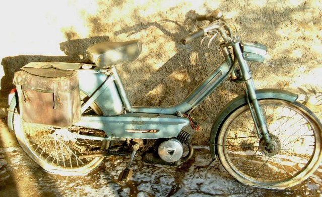 Peugeot-BB-moped.jpg