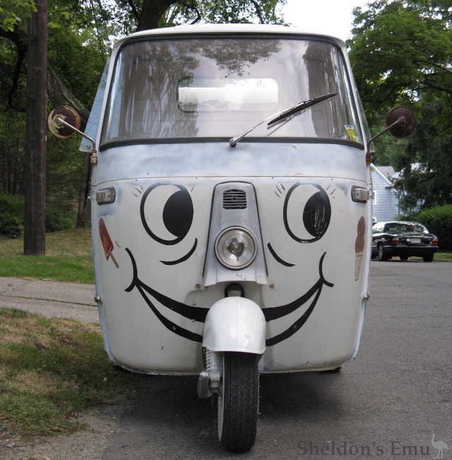 Piaggio-Ape-1968-ice-cream-truck-2.jpg
