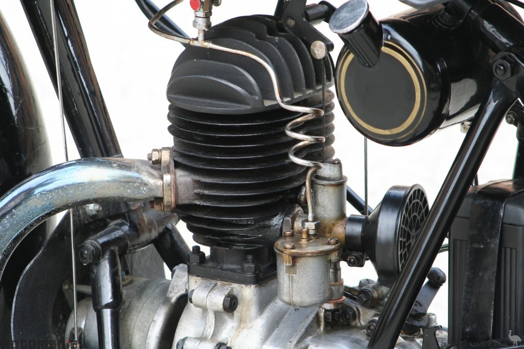 Puch-1936-250R-Motomania-2.jpg