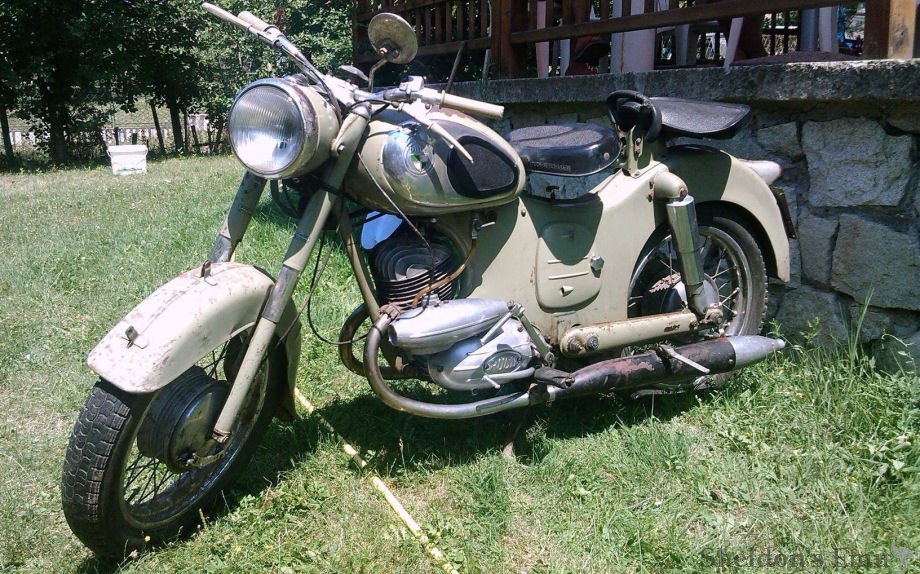 Puch-1956-175SV-Austria-2.jpg
