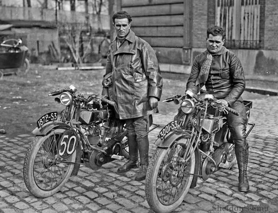 Ravat-1927-BNF.jpg