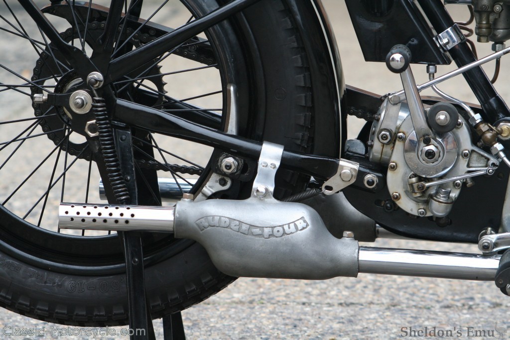 Rudge-1927-Special-500cc-Moma-06.jpg