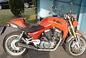 Sachs-2003-B805-1.jpg