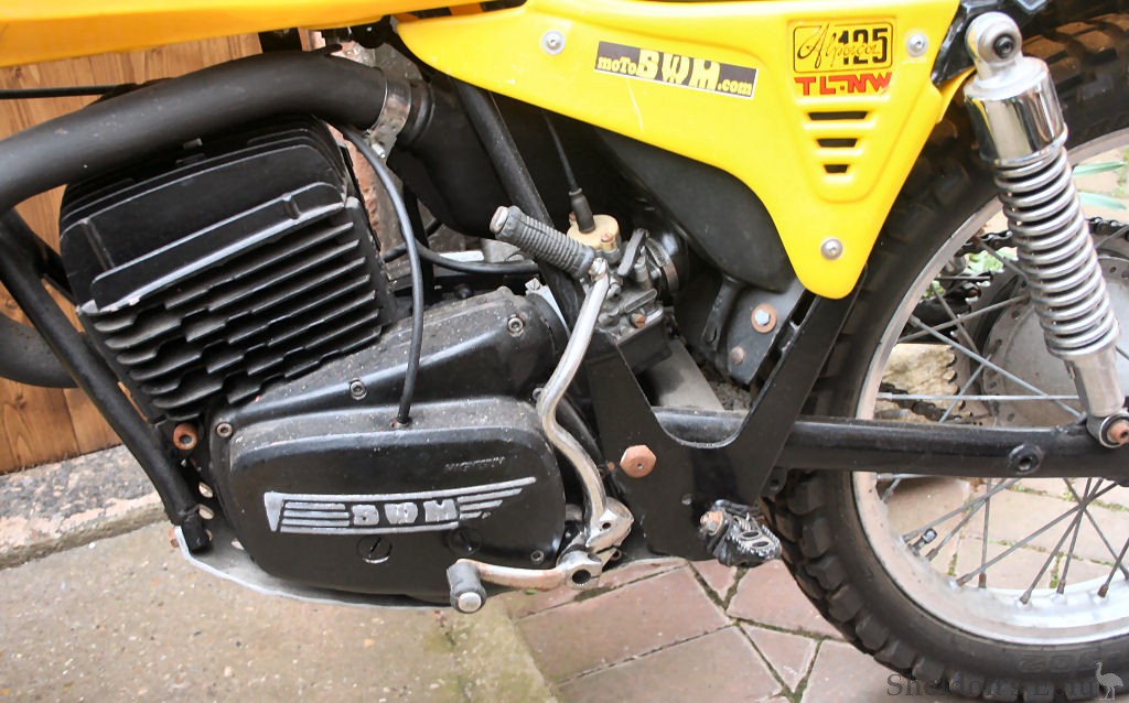 SWM-1981c-TL125-UK-3.jpg
