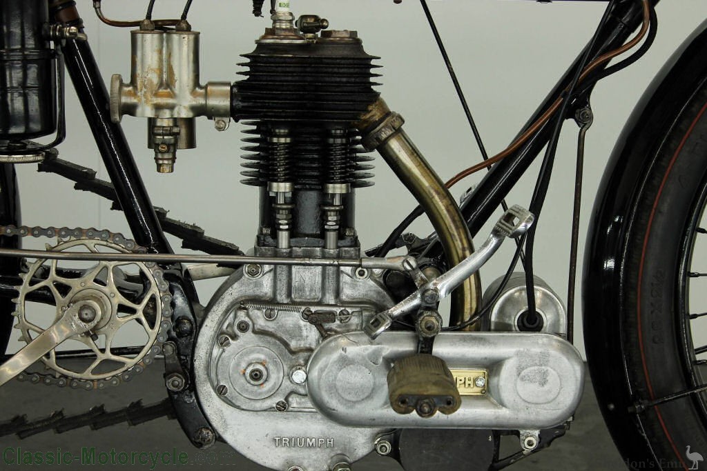 Triumph-1911-500cc-CMAT-04.jpg