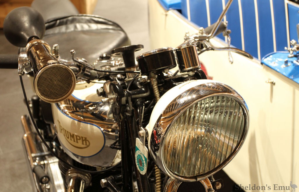 Triumph-1935-650cc-Model-61-Combination-TMu-PMi-02.jpg
