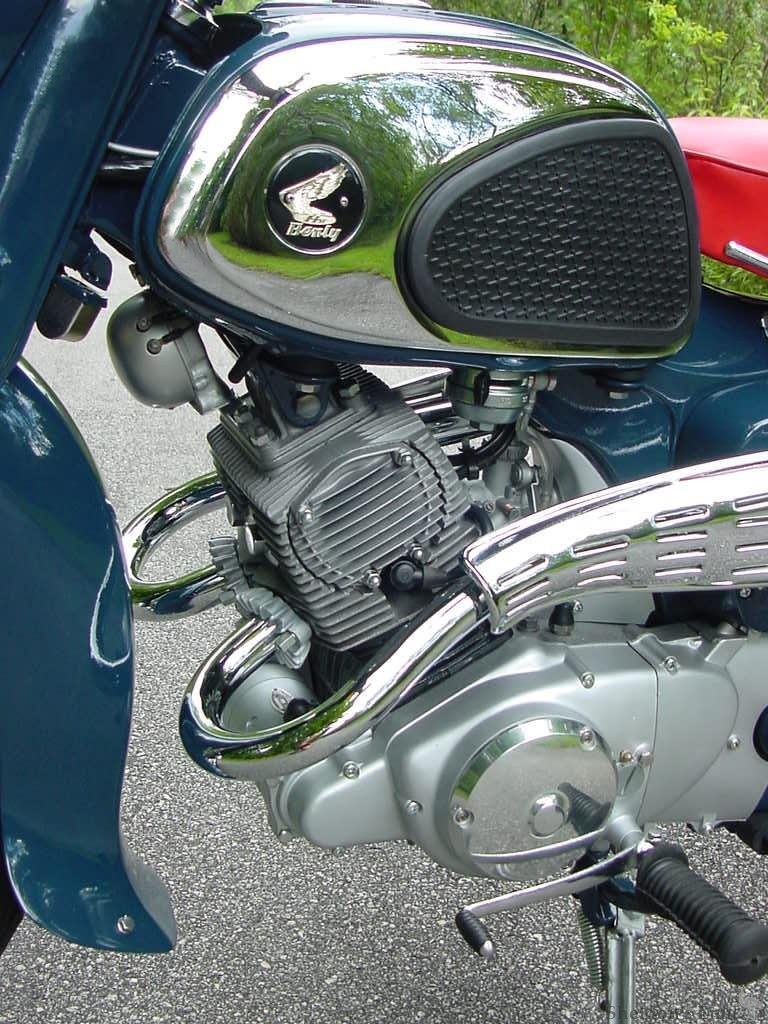 Honda-1961-CS92-Benly-Engine-Port.jpg