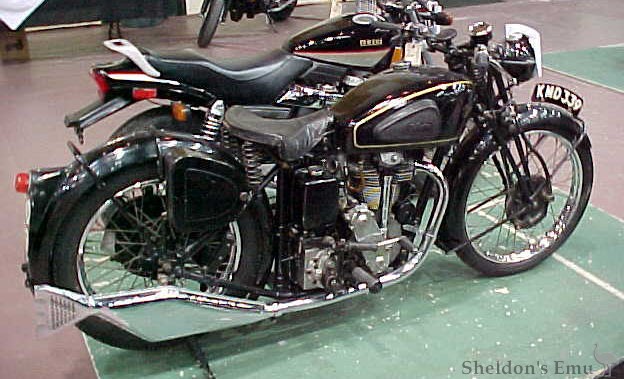 Velocette-1939-KSS.jpg