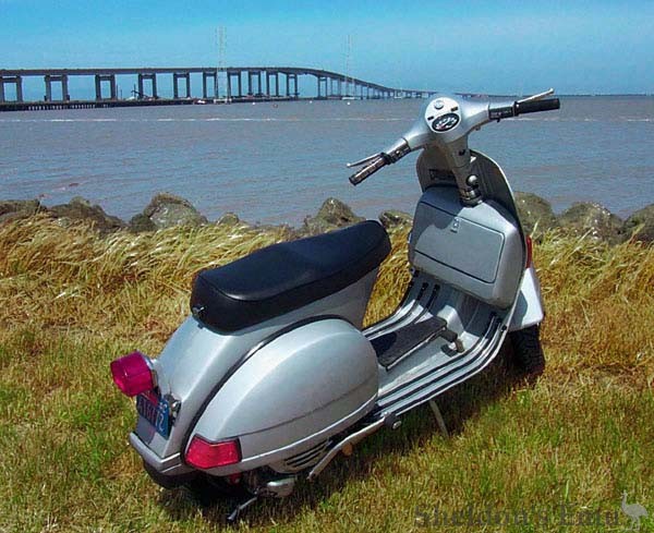 Vespa-P200E-1980-CH21.jpg