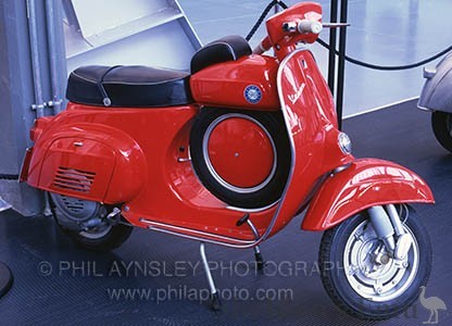 Vespa-red-PA-0031.jpg