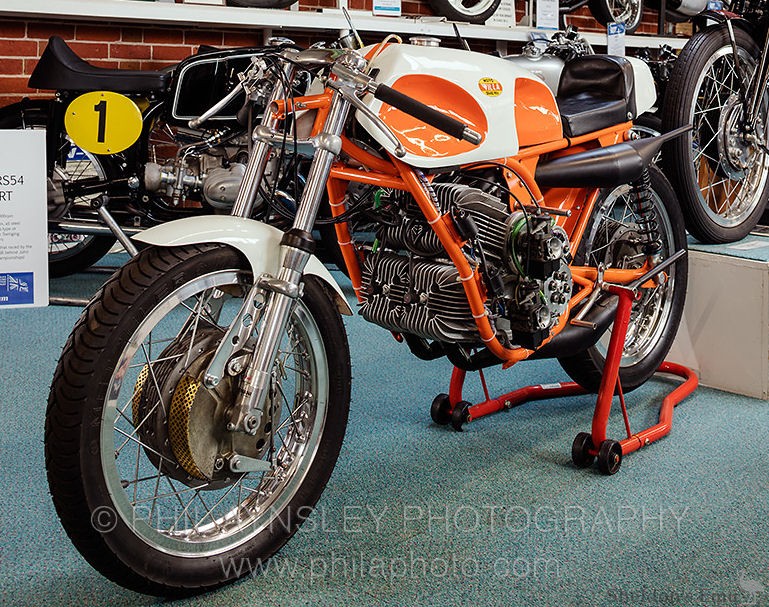 Villa-1969-250cc-Four-SMM-PA-025.jpg