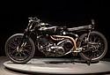 Vincent-1949-Black-Lightning-Dearden-ZMD-02.jpg