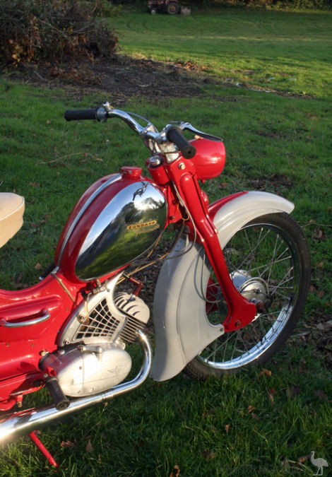 Zundapp-1959-Falconette-Type-438-70cc-10.jpg